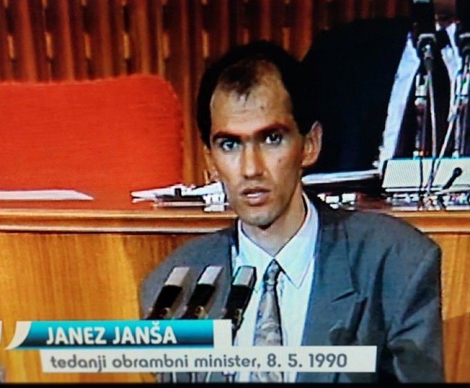 Jaka Žumer tweet media