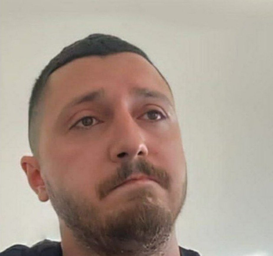 . سیناییون . tweet media