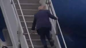 RunningWithShears tweet media