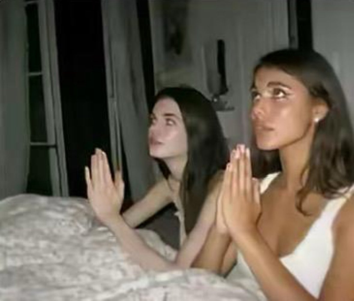 celine_afk's tweet image. anorexic april is coming!! -10kg in april🎀🪽🍀 #edtwt #bodycheck #cutecore