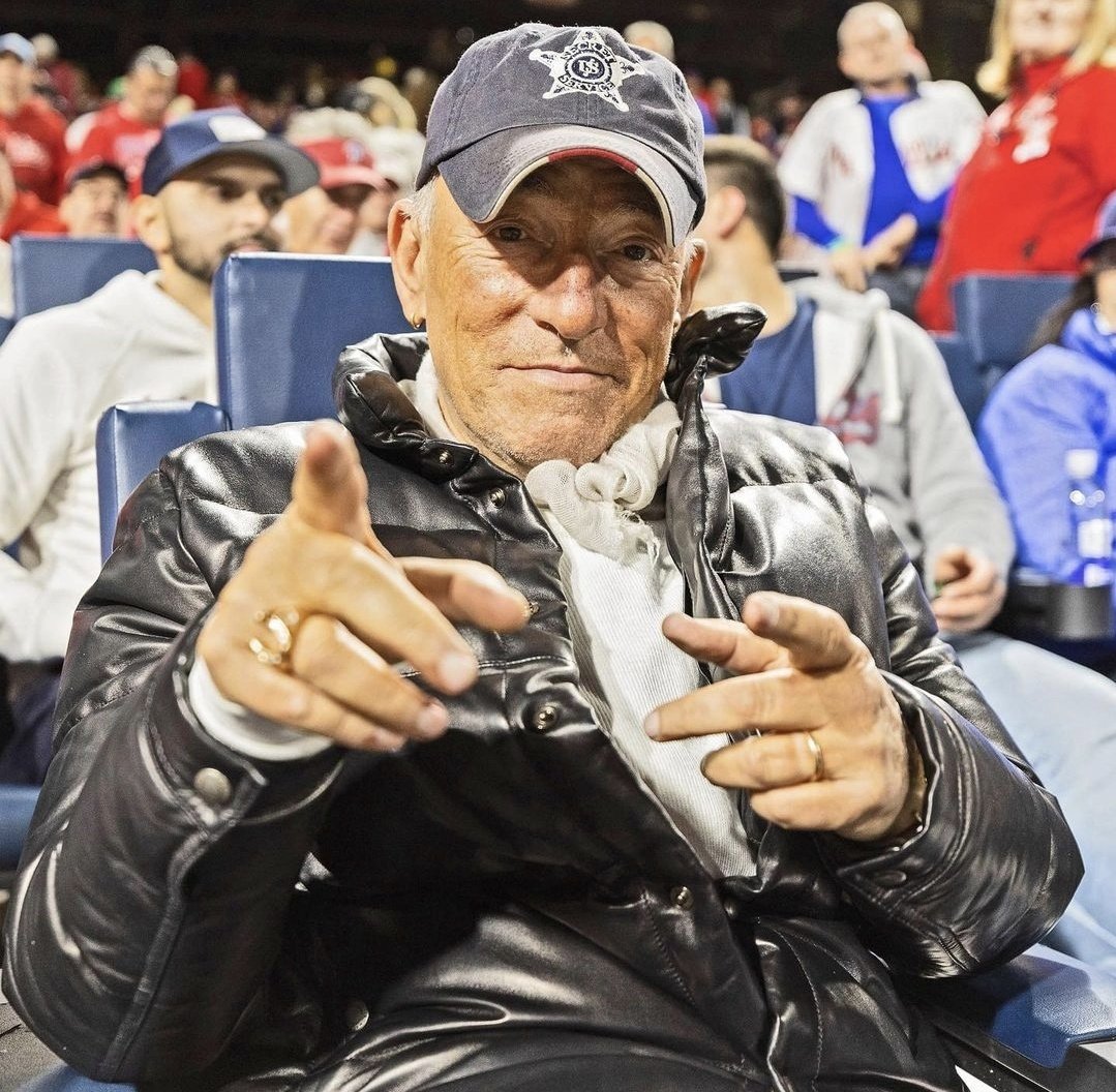 Springsteenville tweet media