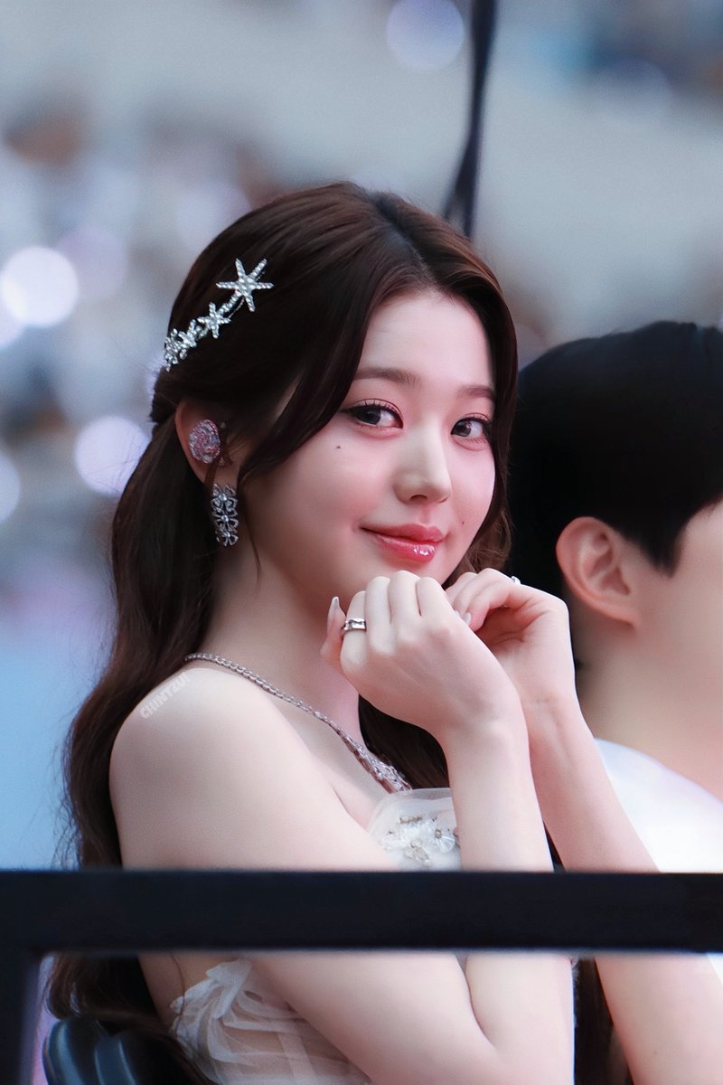 CHINTZU! tweet media