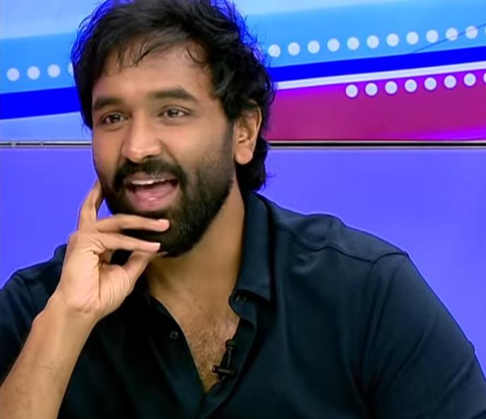 Daily Culture tweet media