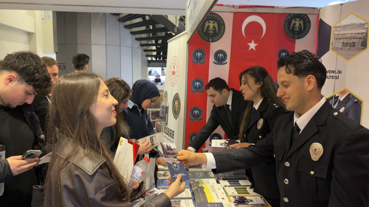 Polis Akademisi tweet media