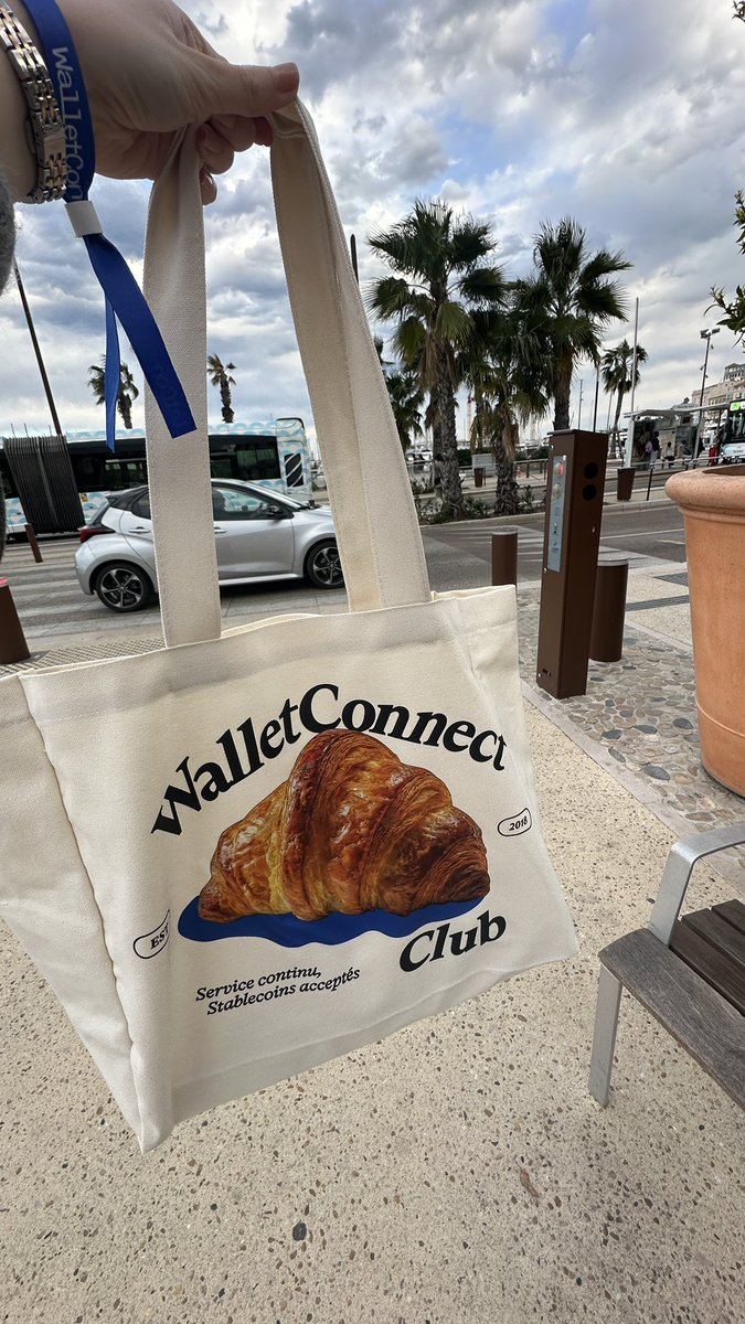 olyadude tweet media