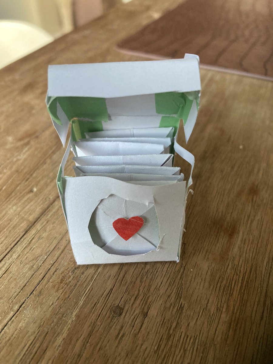 JACQUES DOEK - neemt je bij de neus tweet media