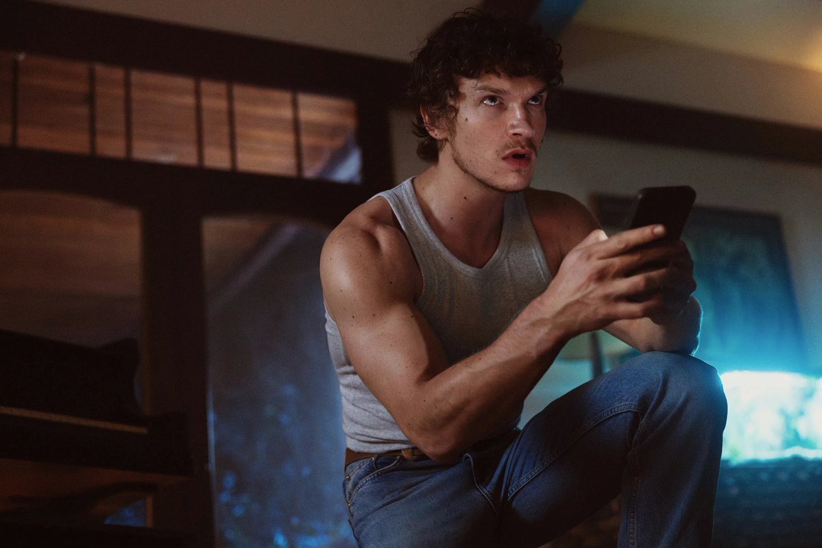 sav #2 🏒 tweet media