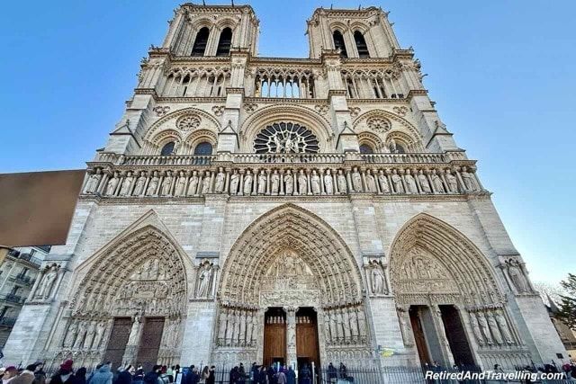TravelAtWill's tweet image. We started our @tauck Seine River cruise with a holiday stay in Paris and enjoyed New Year's Eve under the Eiffel Tower!  retiredandtravelling.com/paris-for-new-… #TTOT #TRLT