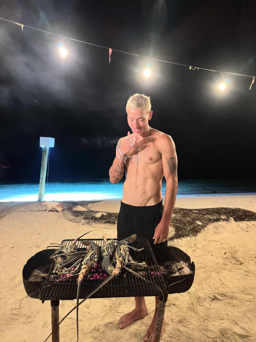 bin 🩷 tweet media