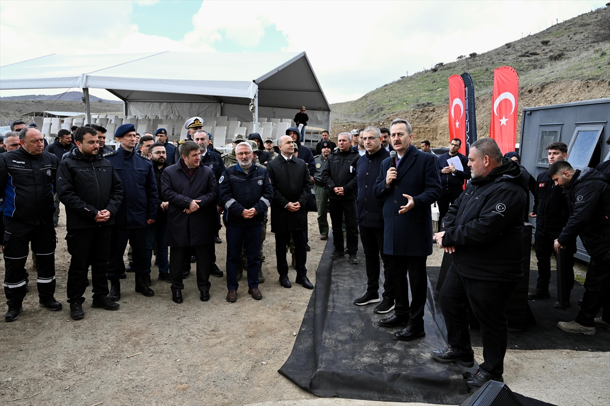 DefenseHere tweet media