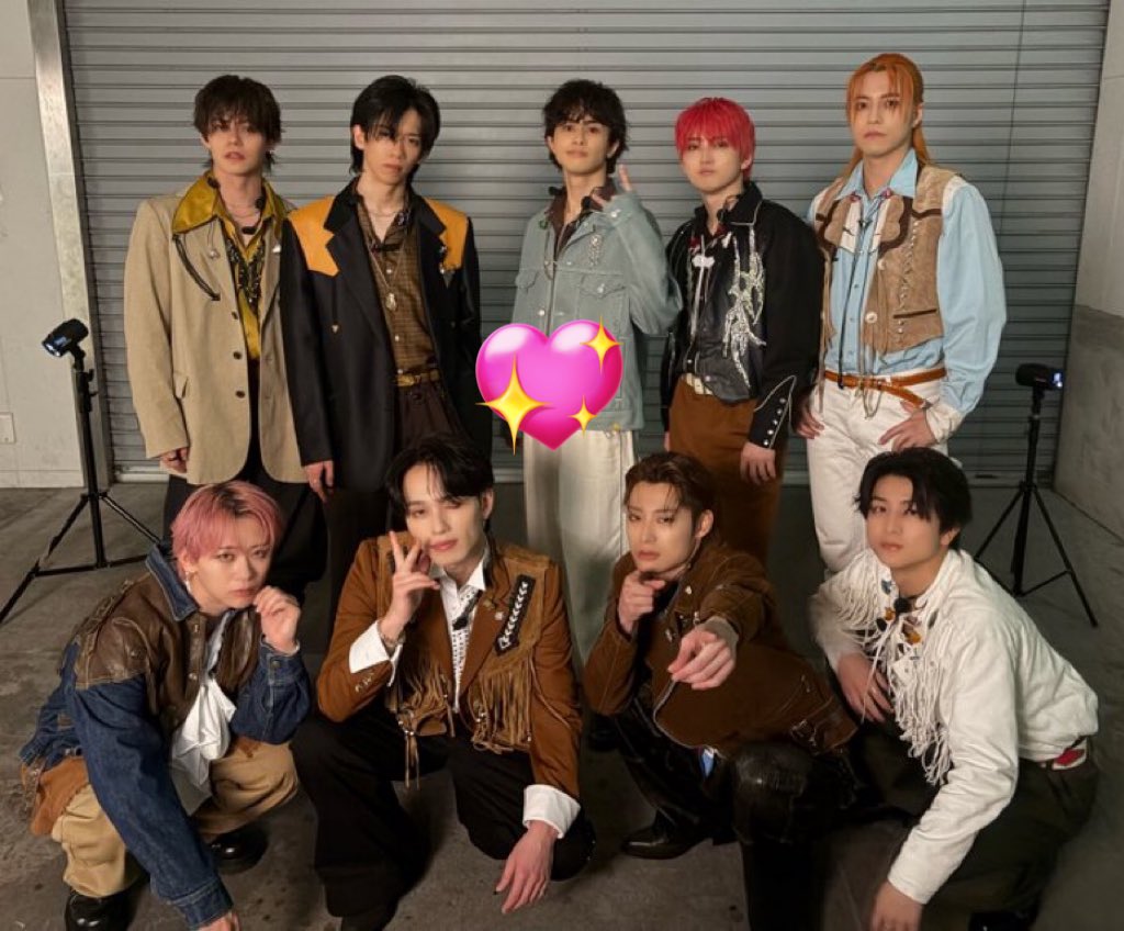 myu1myu12's tweet image. 4月1日 水曜日☁️
おはももクロちゃん🍑

7時半自宅出発
福岡空港から飛行機✈️で羽田へ
お昼前に羽田到着予定
雨の中のフライト少し怖い😨
遠征で雨は、珍しいなぁ
お日様夏菜子ちゃん出てきて❤️

参戦される方々よろしくお願いします😊🍀✨
良い1日を🍀✨

＃VS.超特急(ももクロ)
＃超特急VSももクロ