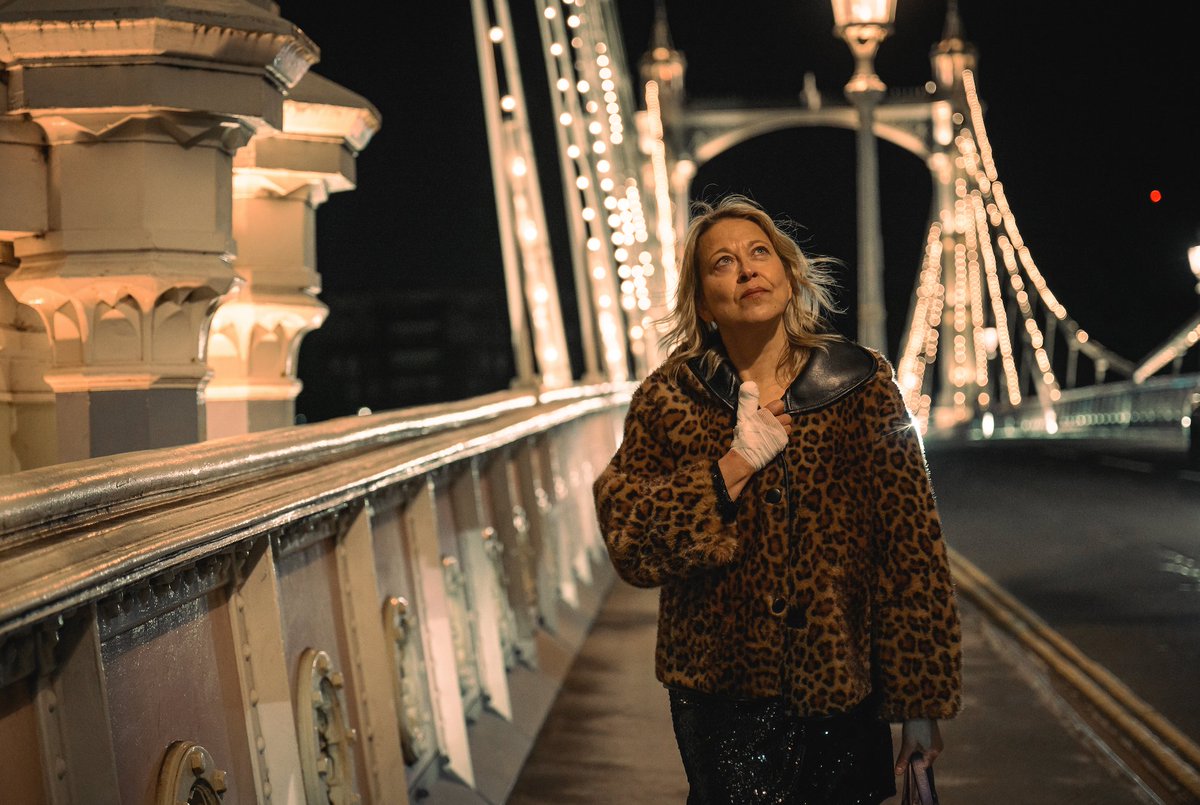 DEADLINE's tweet photo. We’re getting the first look at ‘Alice and Steve,’ Hulu’s upcoming comedy series starring Jemaine Clement and Nicola Walker, from ‘Baby Reindeer’ producer Clerkenwell Films https://t.co/29G6jJxLqX https://t.co/KlcEbcPjmB