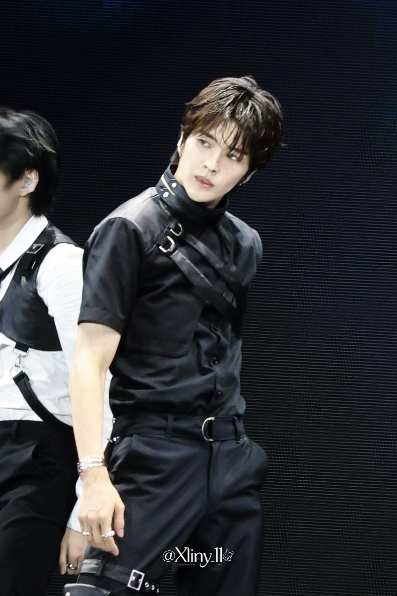 Xliny_11 tweet media