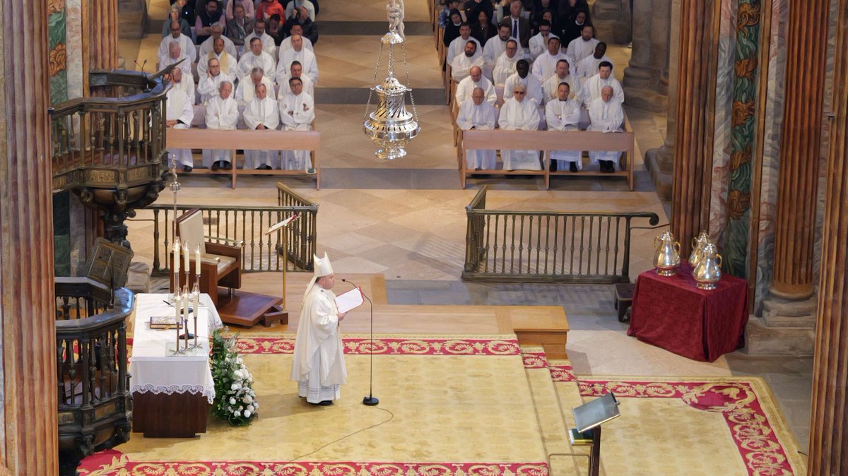 Diocese Santiago tweet media