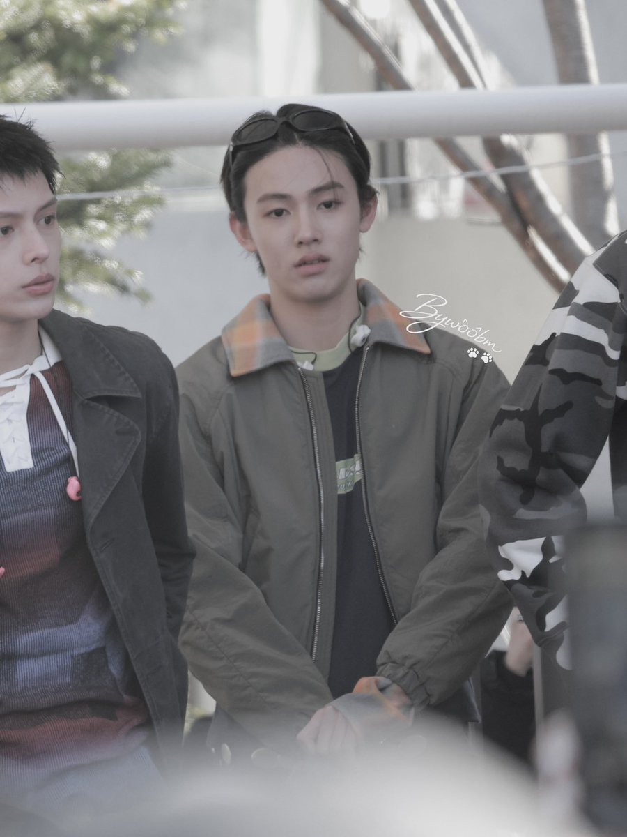 우봄/woobom tweet media