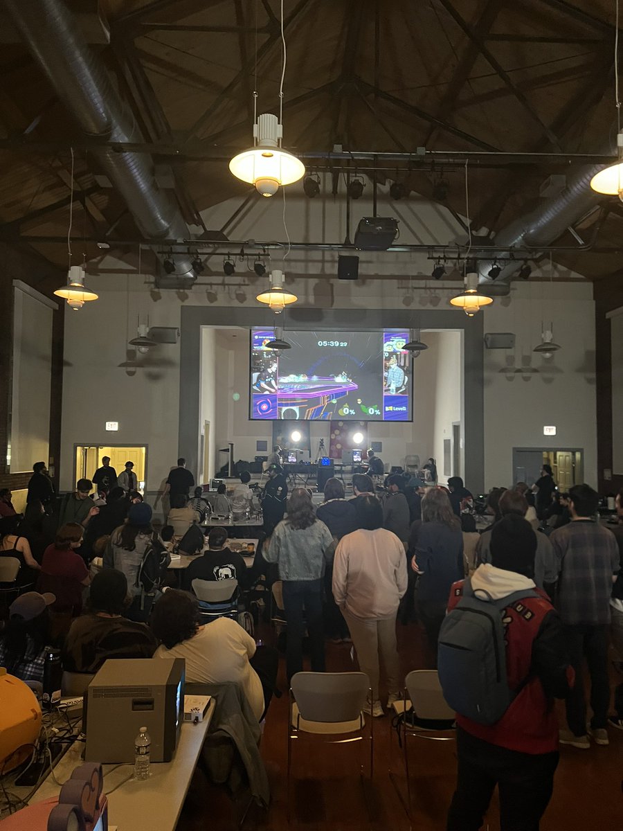 true | vyv tweet media