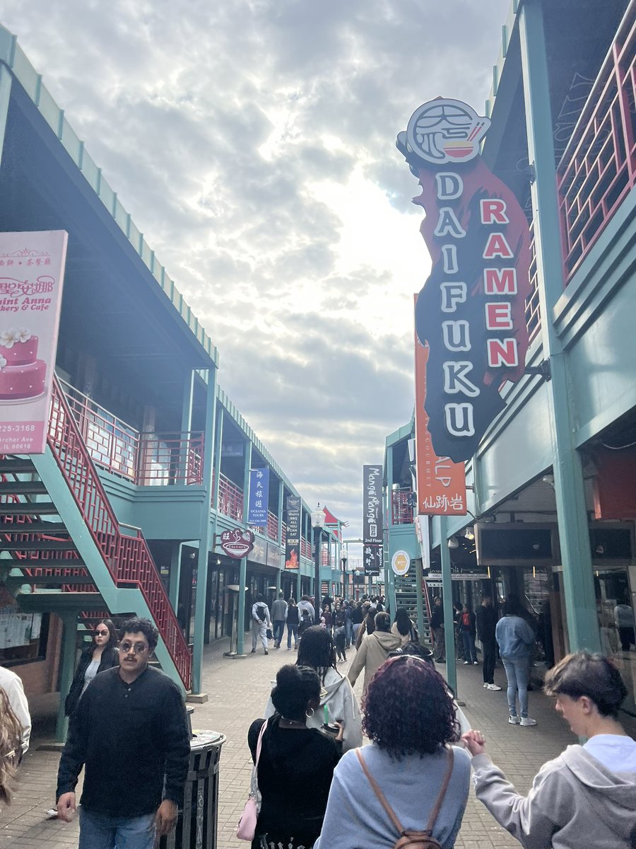 true | vyv tweet media