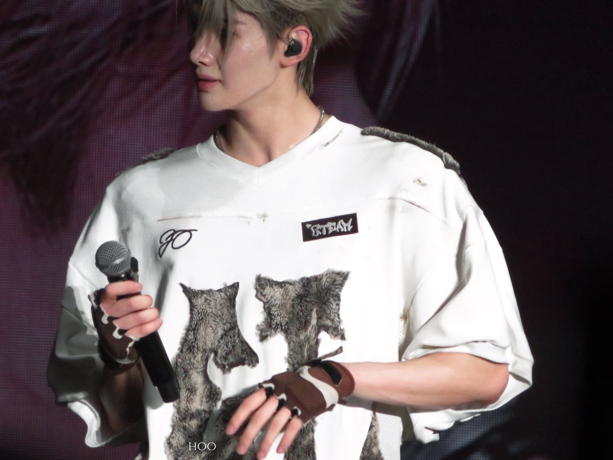 ·𖥦· tweet media