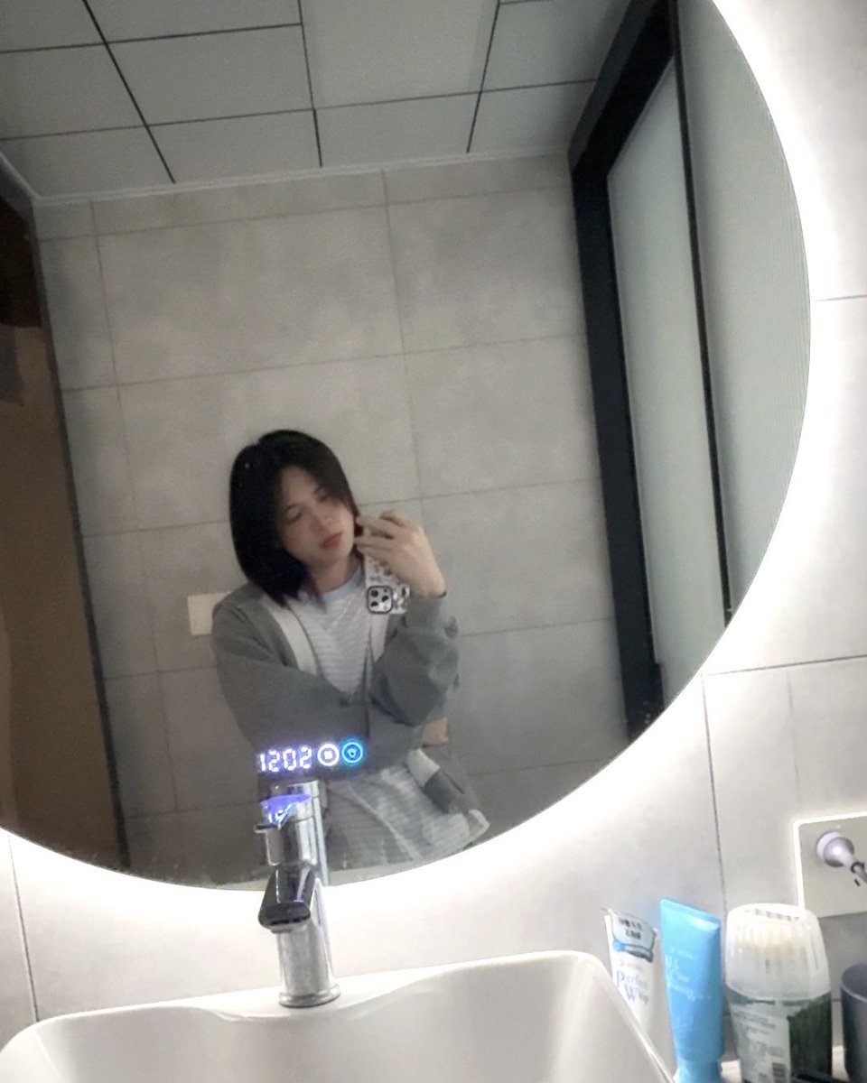 Sharoooooon__'s tweet photo. 直男微拉 #南梁 https://t.co/F7TVJNsFOU