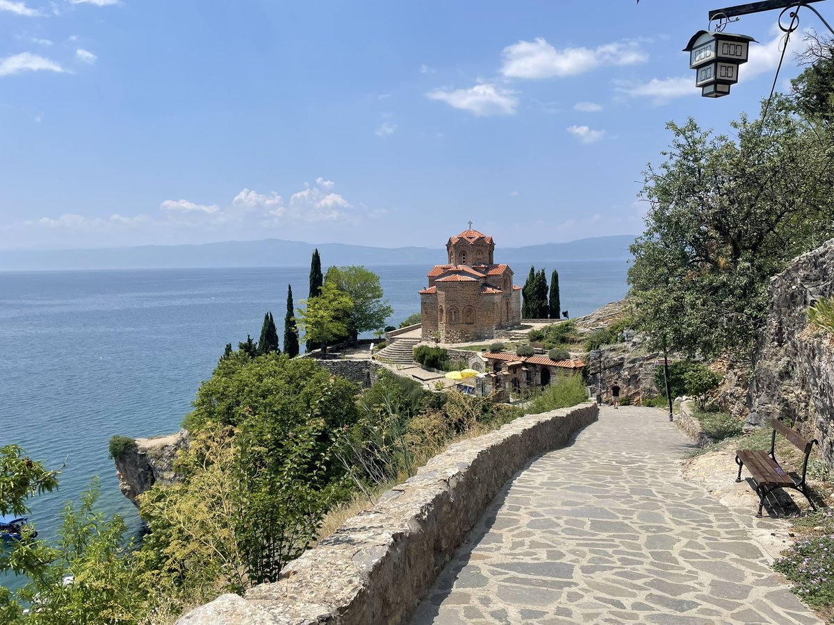 Red Card tweet media