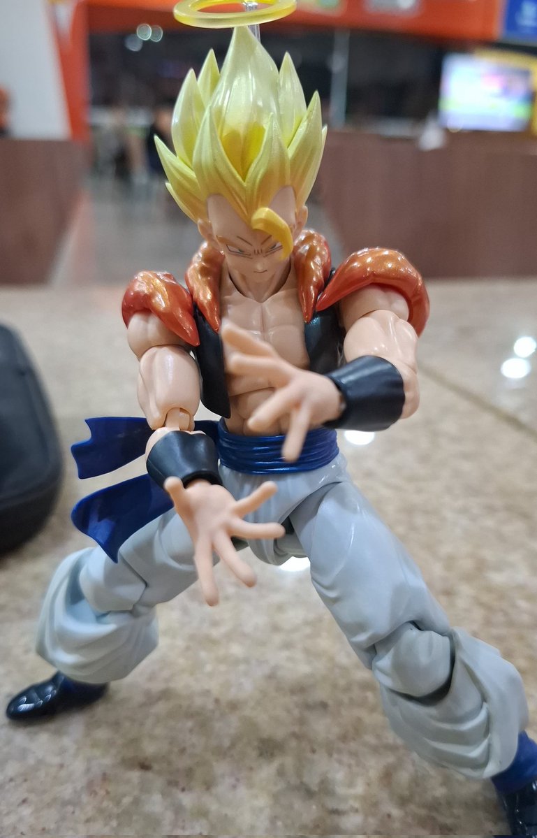 Robie 🌼 tweet media