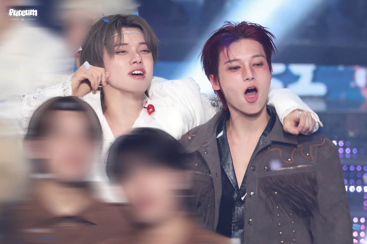 JWY safe place tweet media