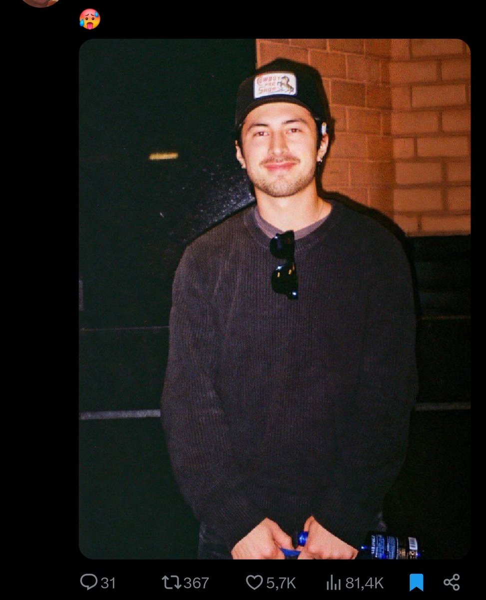 mandy jurídico hudson de bigode.‧₊˚ 🏒 tweet media