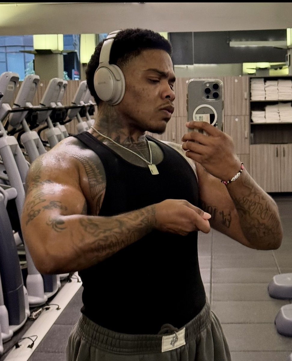 Victor 🦇 tweet media