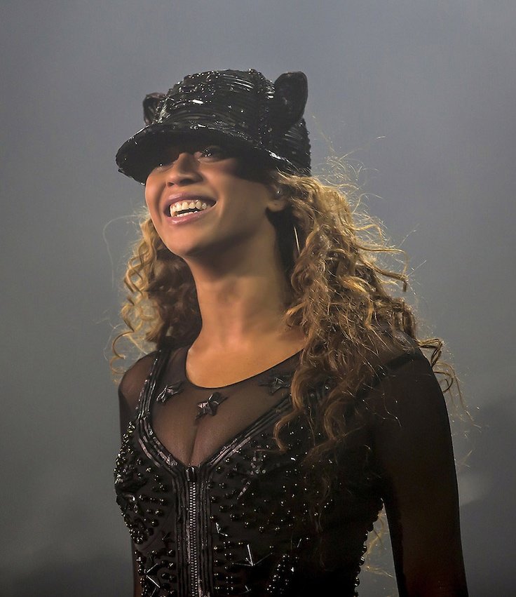 thaartist tweet media