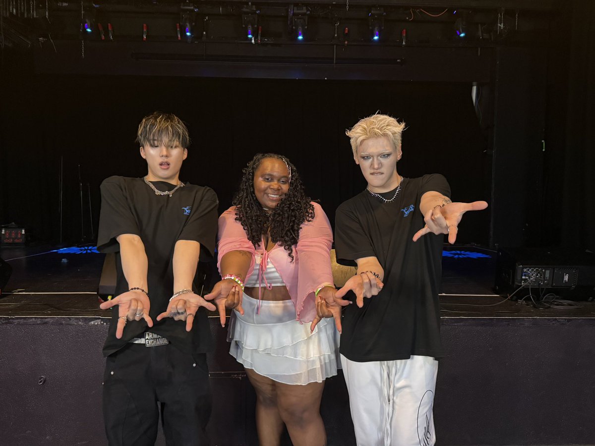 Dani ˚₊‧꒰ა 💙 ໒꒱ ‧₊˚ tweet media