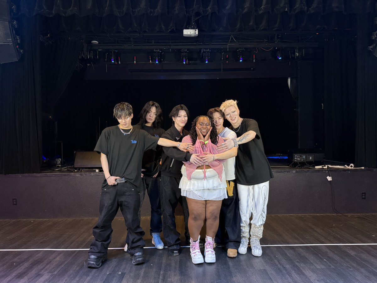 Dani ˚₊‧꒰ა 💙 ໒꒱ ‧₊˚ tweet media