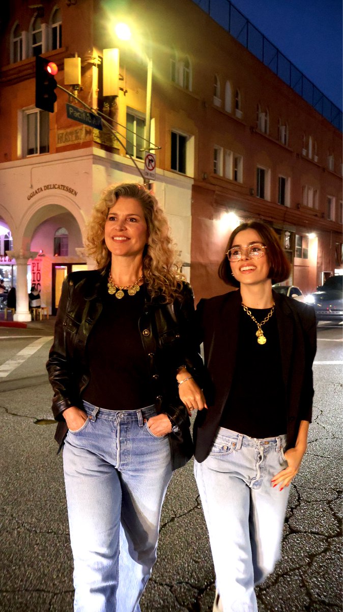 jaydaydressco's tweet photo. Mother-Daughter night out in the Saints Collection 🌃✨ https://t.co/EtxGRgm2P0