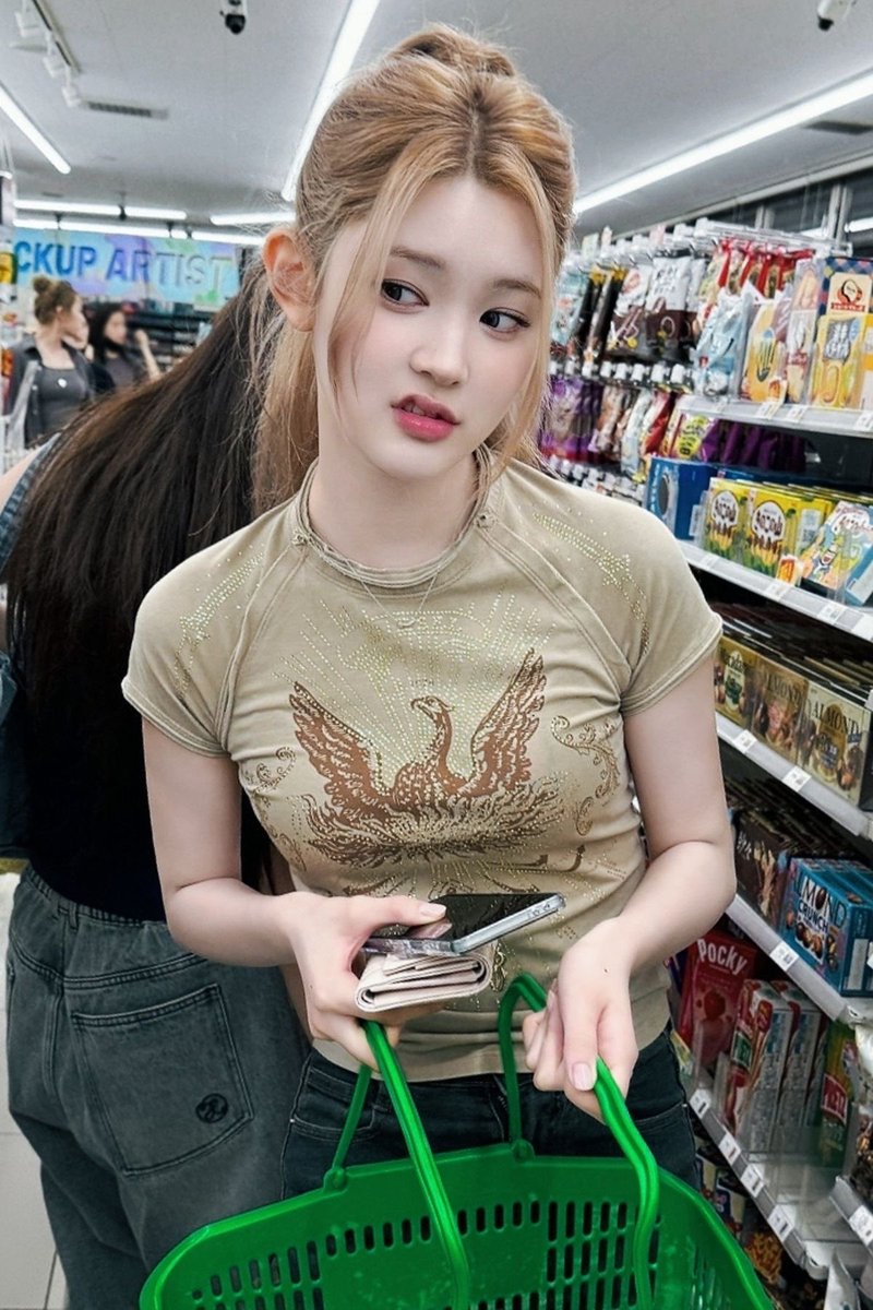 𝑬𝒊𝒏𝒂. tweet media