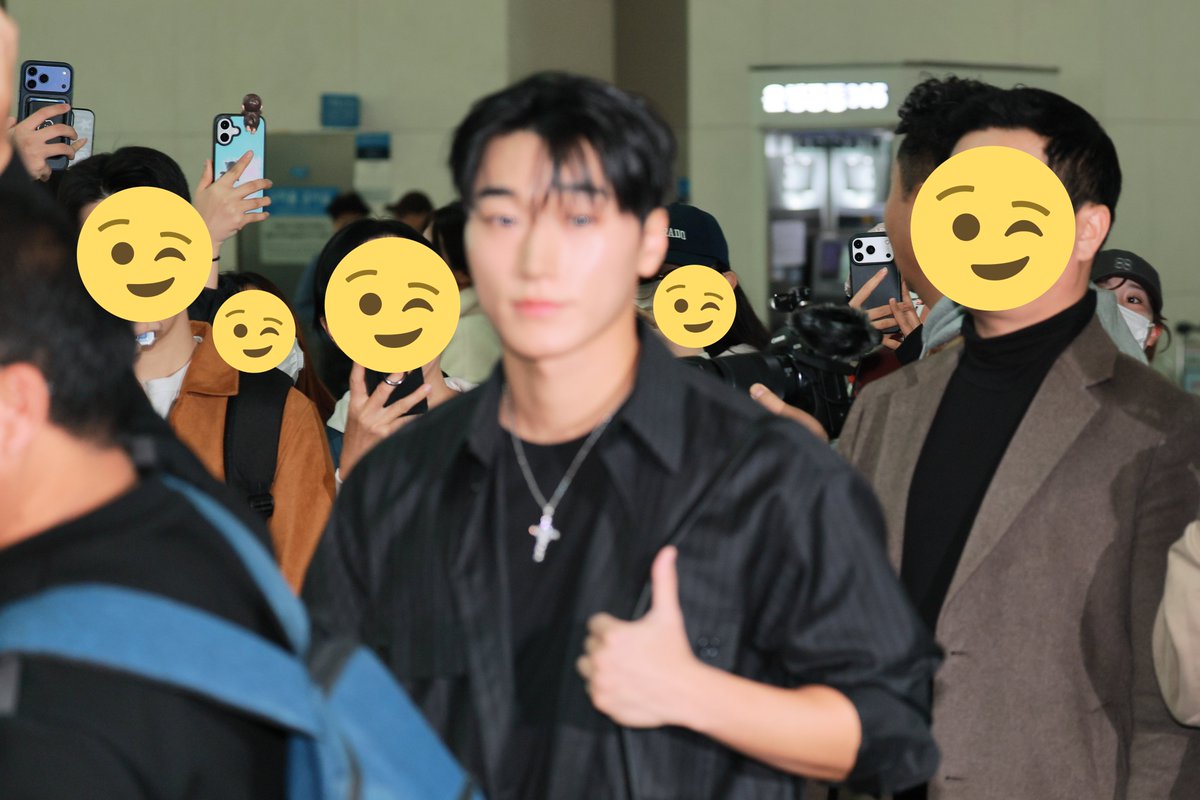 Lythrum_981011's tweet photo. 260225 💰

👍

#ATEEZ  #에이티즈  
#산 #최산 #SAN 
#AprilFoolsDay #만우절 https://t.co/seBERYn5bs