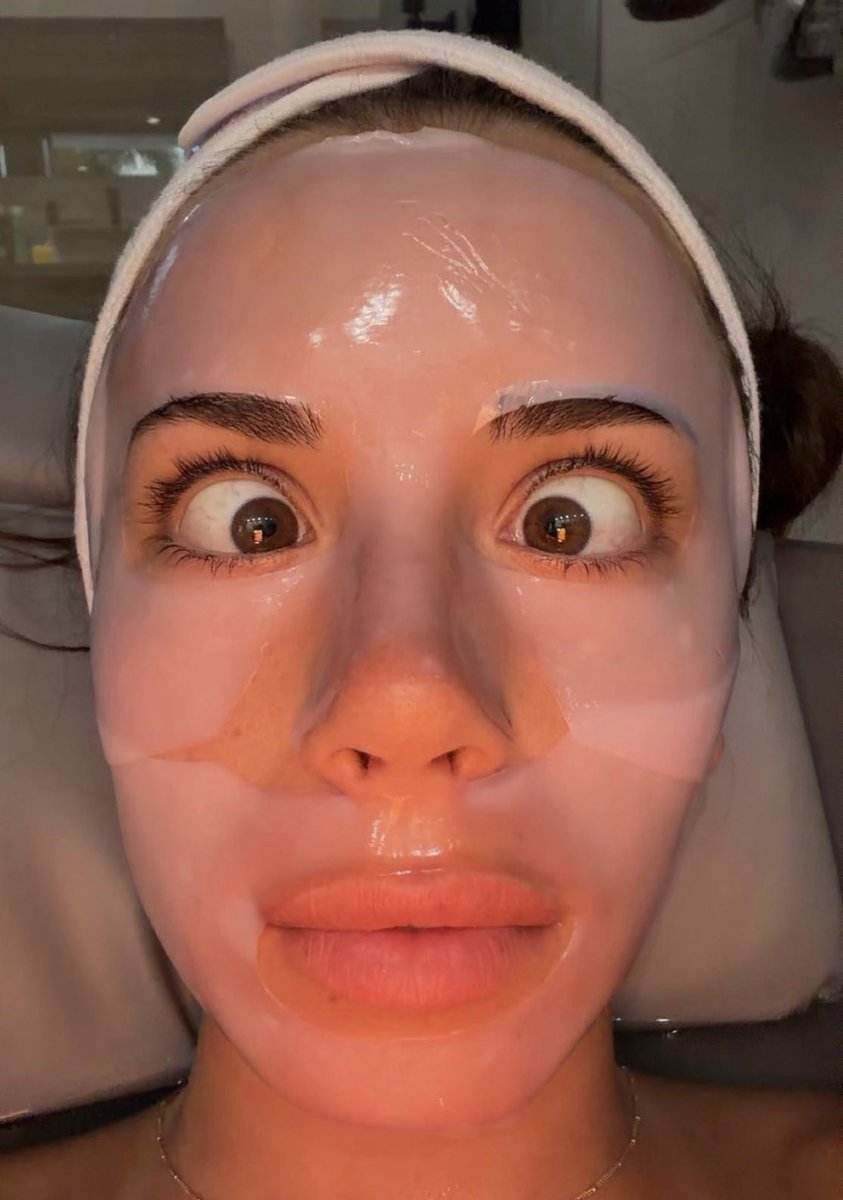 AddictedGooner tweet media