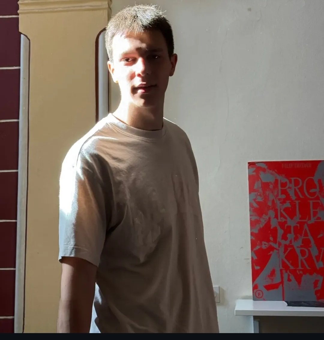 tomosić ∘ ∘ ∘ ( °ヮ° ) ? tweet media