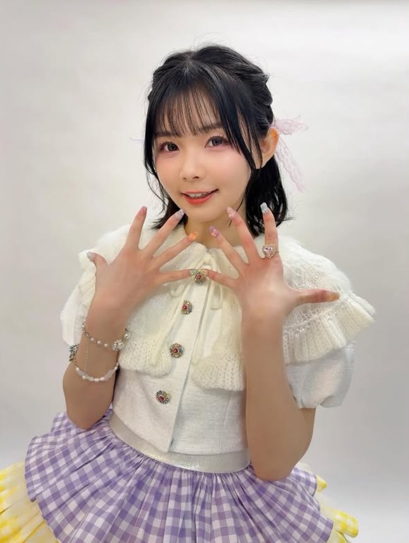 peebs 🌷 tweet media