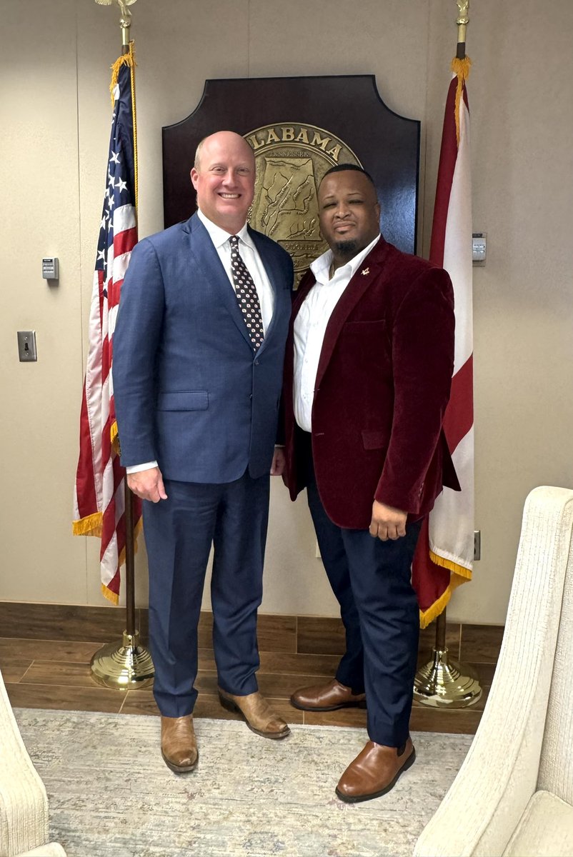 willainsworthAL's tweet photo. As a conservative Republican, I enjoyed meeting the future Democrat nominee for Alabama governor, @JamelJBrown . His platform has something that every Democrat can embrace. JaMel is a nice guy, and our conversation was a fun one. https://t.co/Td2LUFOC5i
