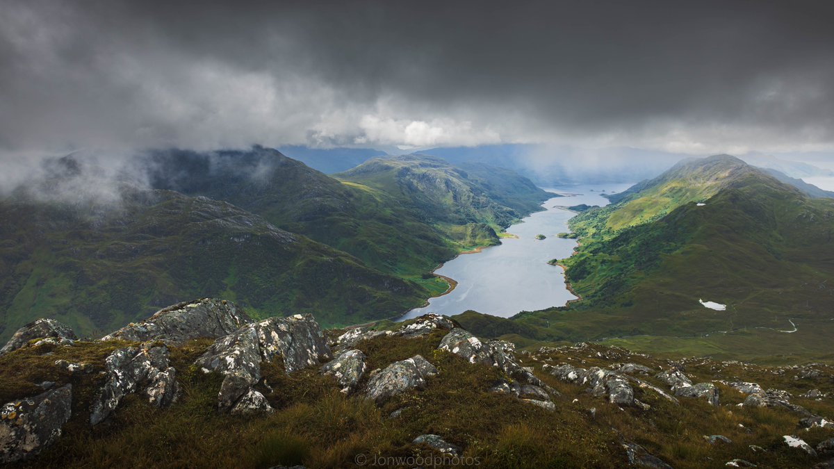 jonwood1978's tweet image. Taken back in 2024 whilst hiking up Buidhe Bheinn, perhaps one of the best view points in the whole of Scotland looking down the full length of Loch Hourn into the Rough Bounds of Knoydart...

#Scotland #Mountains #getoutside