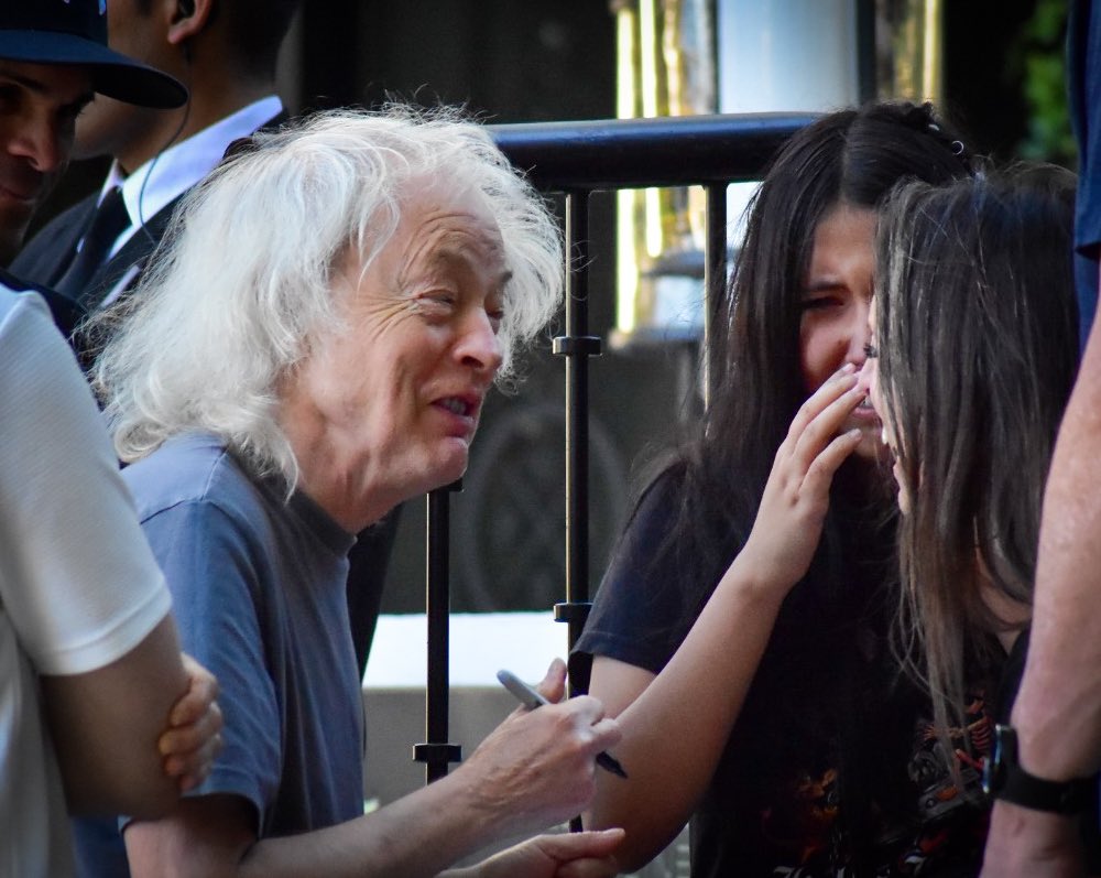 MONOGOMEZ tweet media