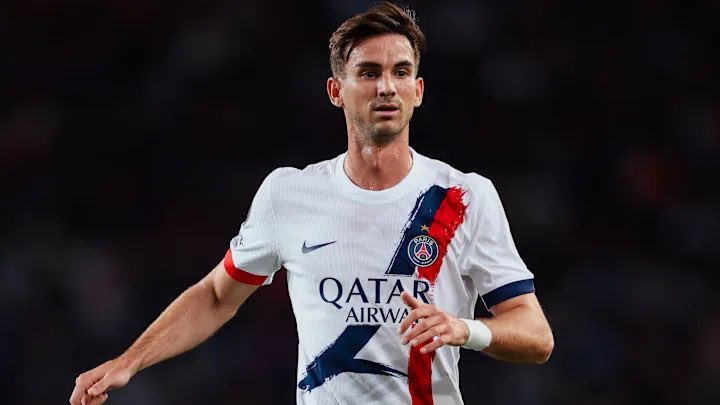 Media Parisien tweet media