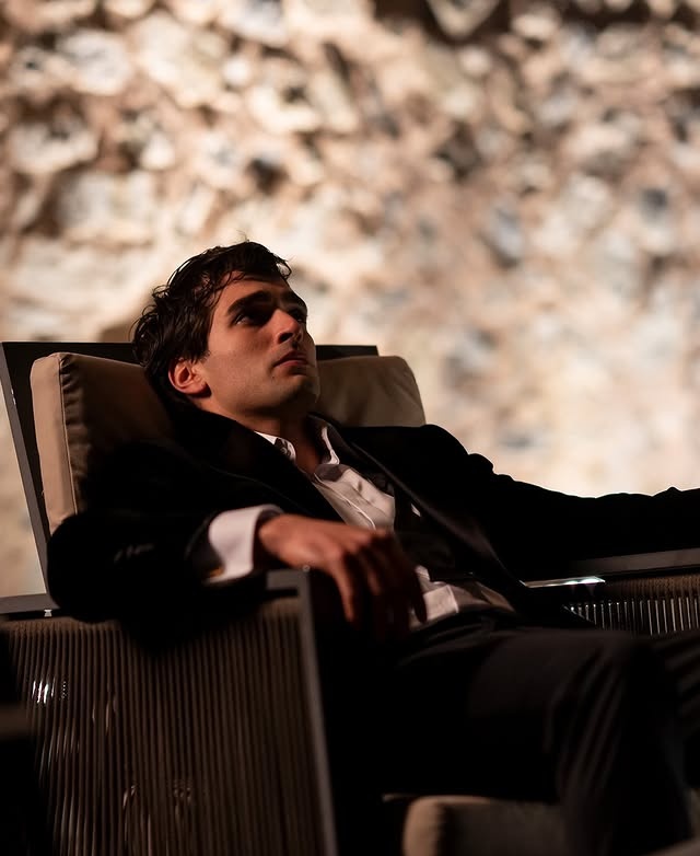 kaguya 🦦 tweet media