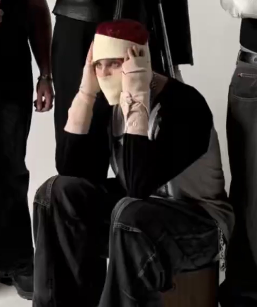 erika ⚔️⭐️ on tour! tweet media