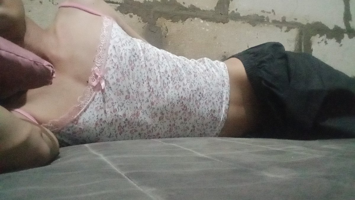 im_binduy's tweet photo. maap baru upload lagi 

#cder #crosdresser #femboy #cderbekasi #cderhijab https://t.co/eofC08Dy4o