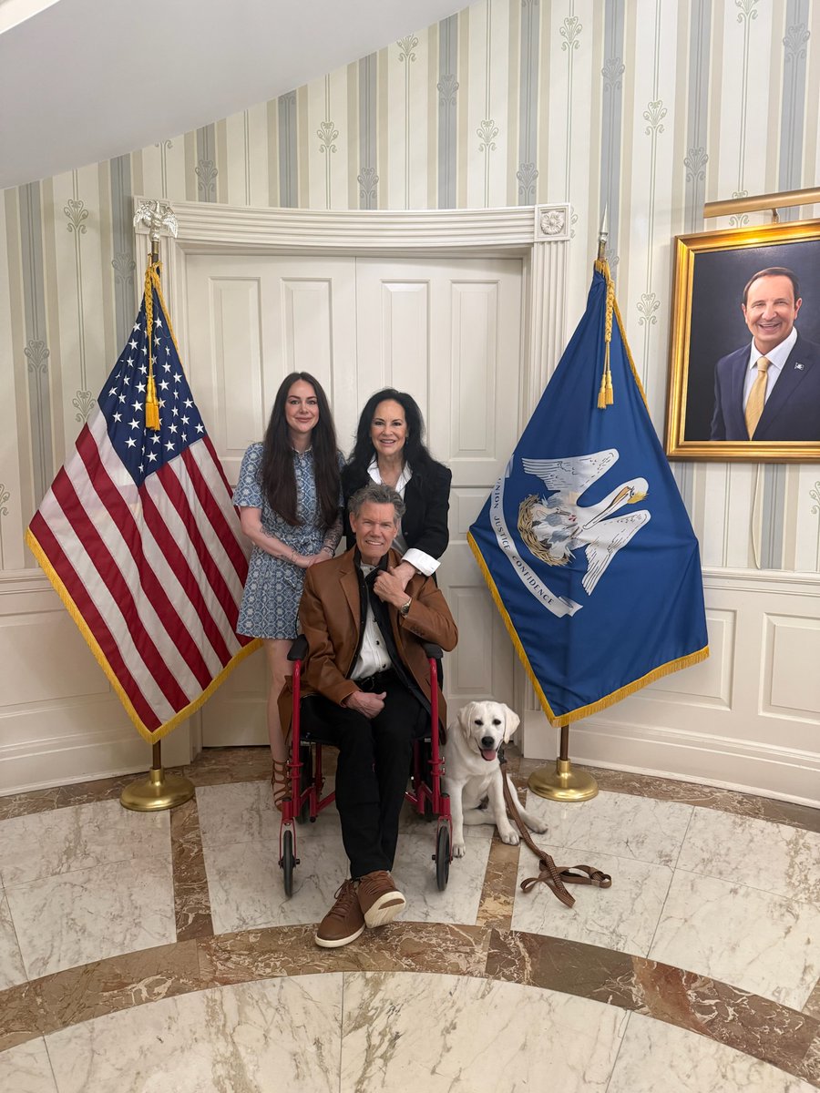 Randy Travis tweet media