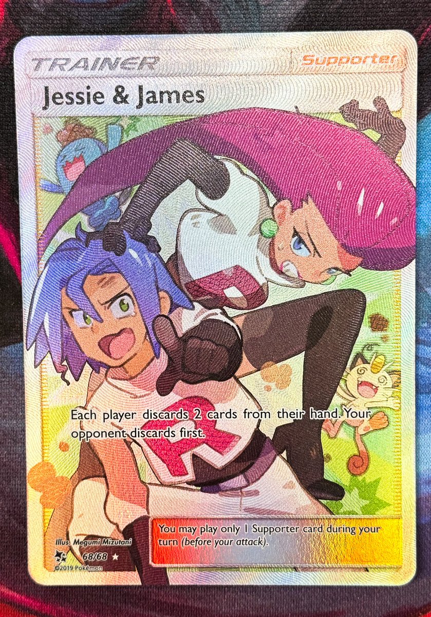 Lord Charizard tweet media