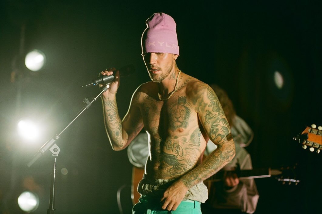 Bieber Novidade tweet media