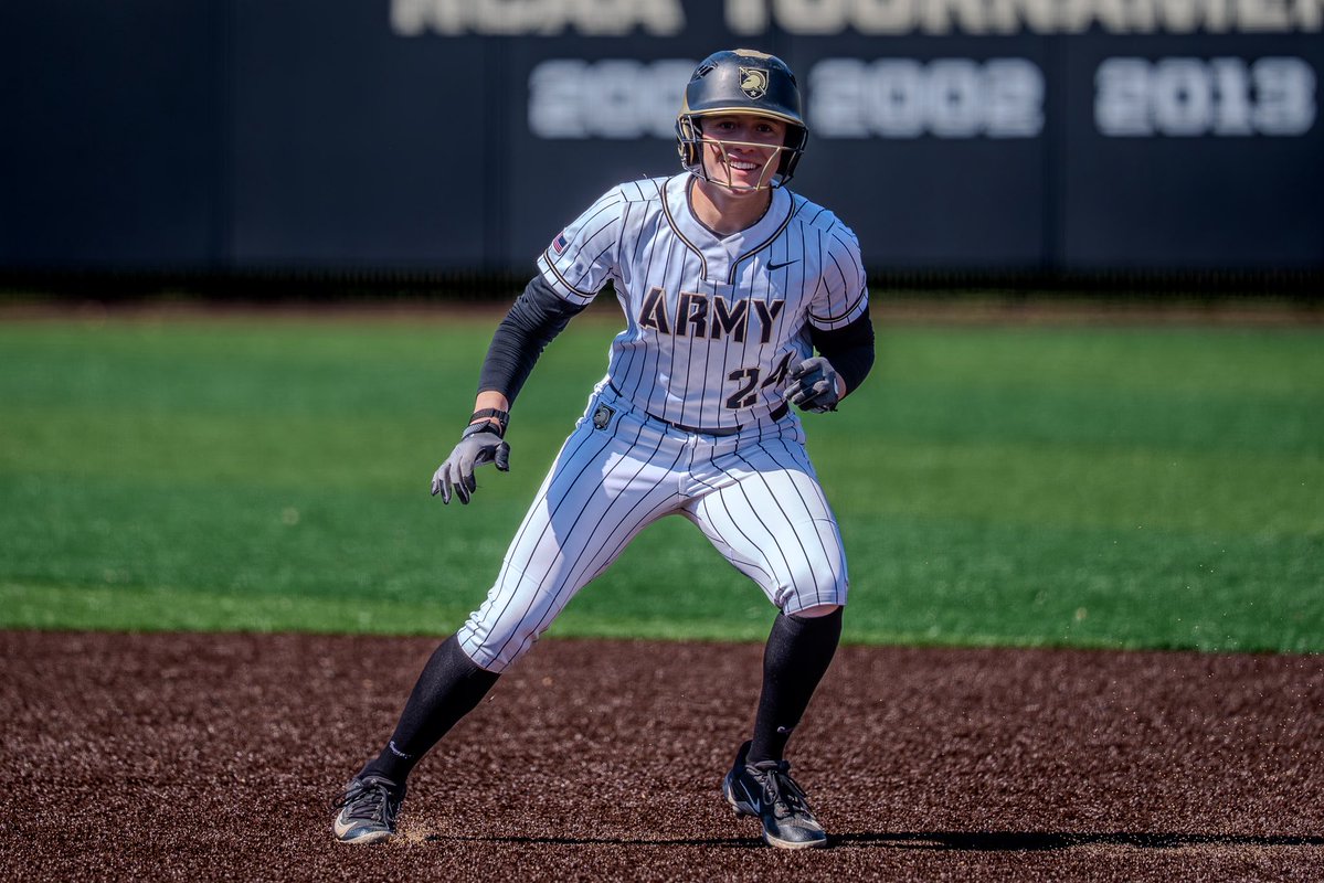 Army Softball tweet media
