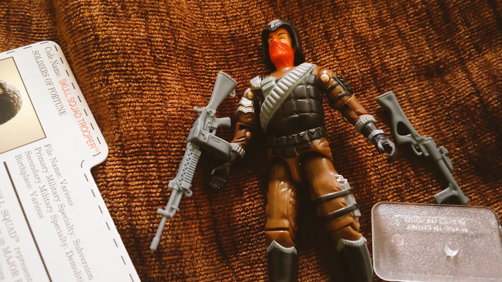 Corbra Lang tweet media