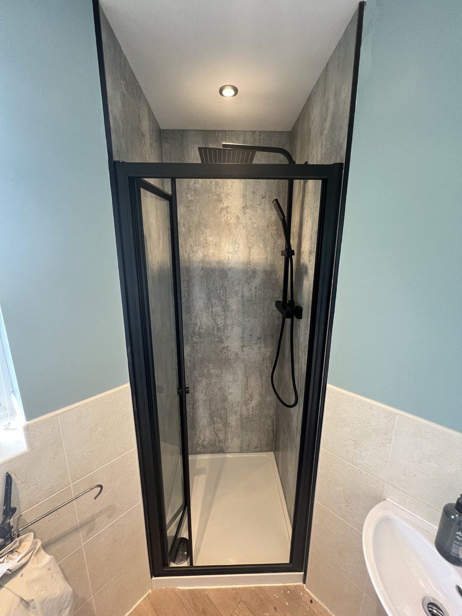 SimonHandyman's tweet photo. New aqua panels, shower mixer and bi-folding shower door fitted in Cannock last week. 
#diy 
#lichfield 
#cannock
#aquapanles https://t.co/atLluKMKTV